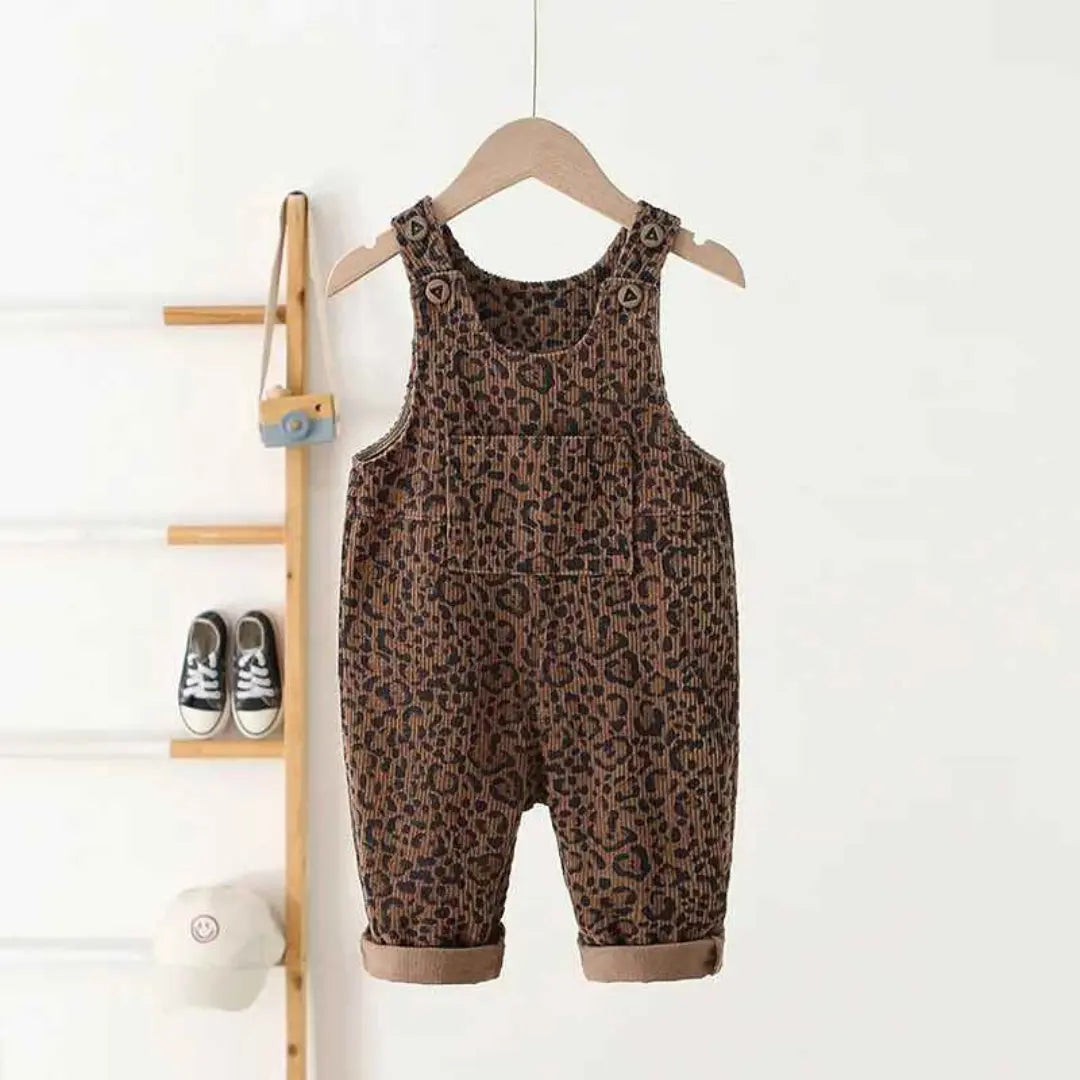 Macacão de Veludo Estampa Leopardo - Leona