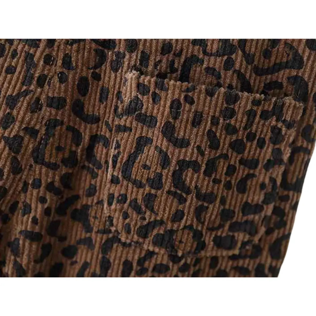 Macacão de Veludo Estampa Leopardo - Leona