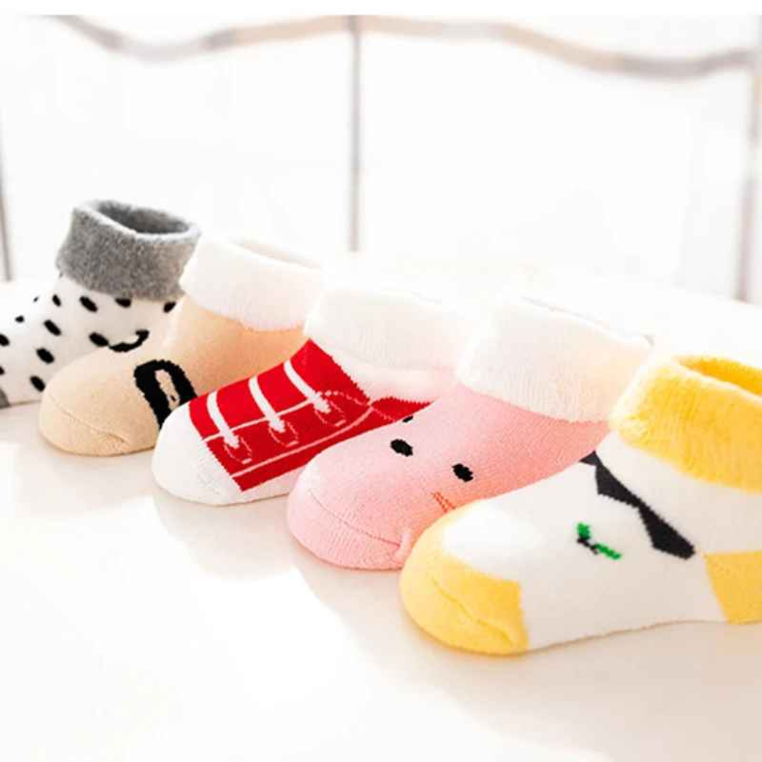Kit Meias de Pelúcia Desenhos Animados Térmicos 5 Pares - ANINA