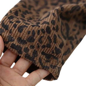 Macacão de Veludo Estampa Leopardo - Leona