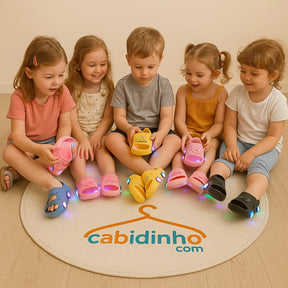 Chinelos Infantis Carro com Luz LED Conforto Diversão - Styleboy